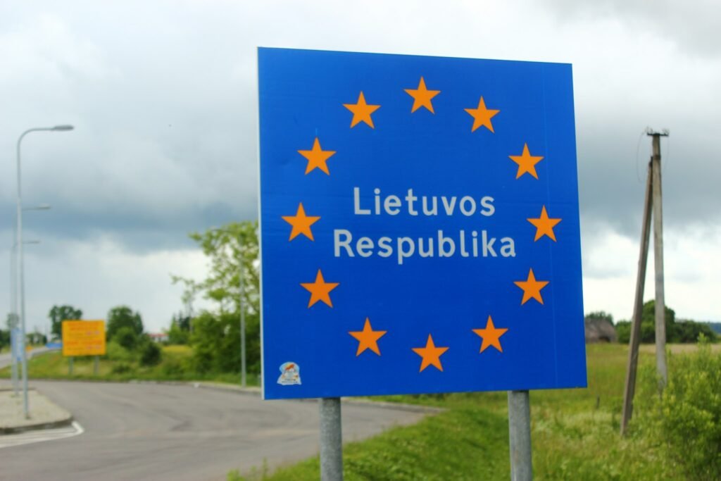 "Lietuvos Respublika" border sign – benefits of Lithuanian citizenship